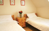 Twin bedroom